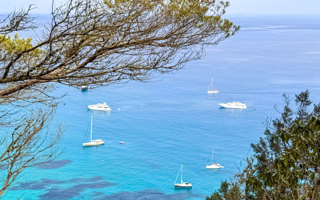 Las fiestas de verano en Formentera en moto